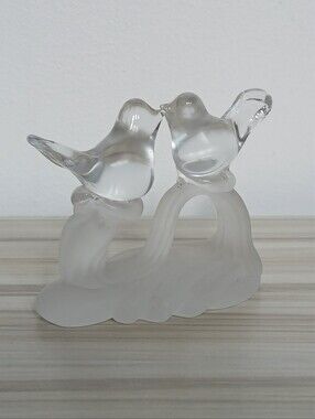 Vtg Clear Frosted Crystal Art Glass Love Birds on Branch Figurine